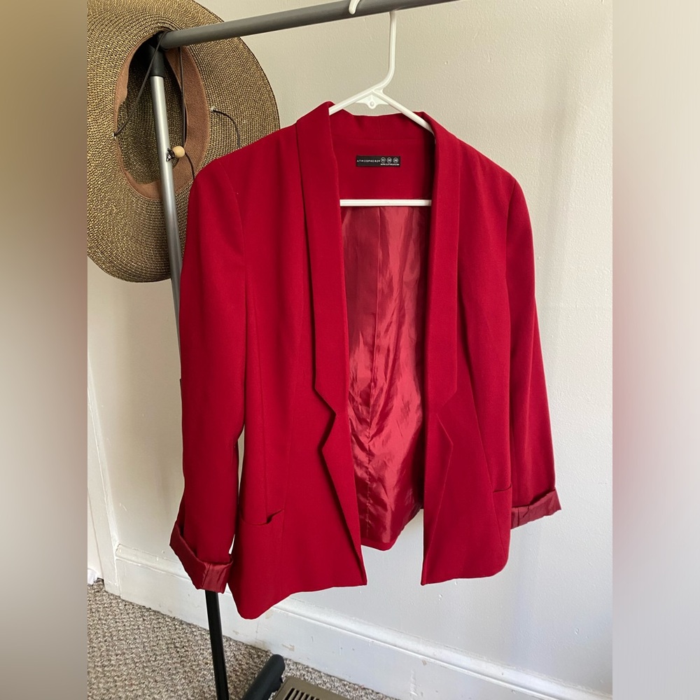 Red light jacket. From XS to M it’s go with many different styles .